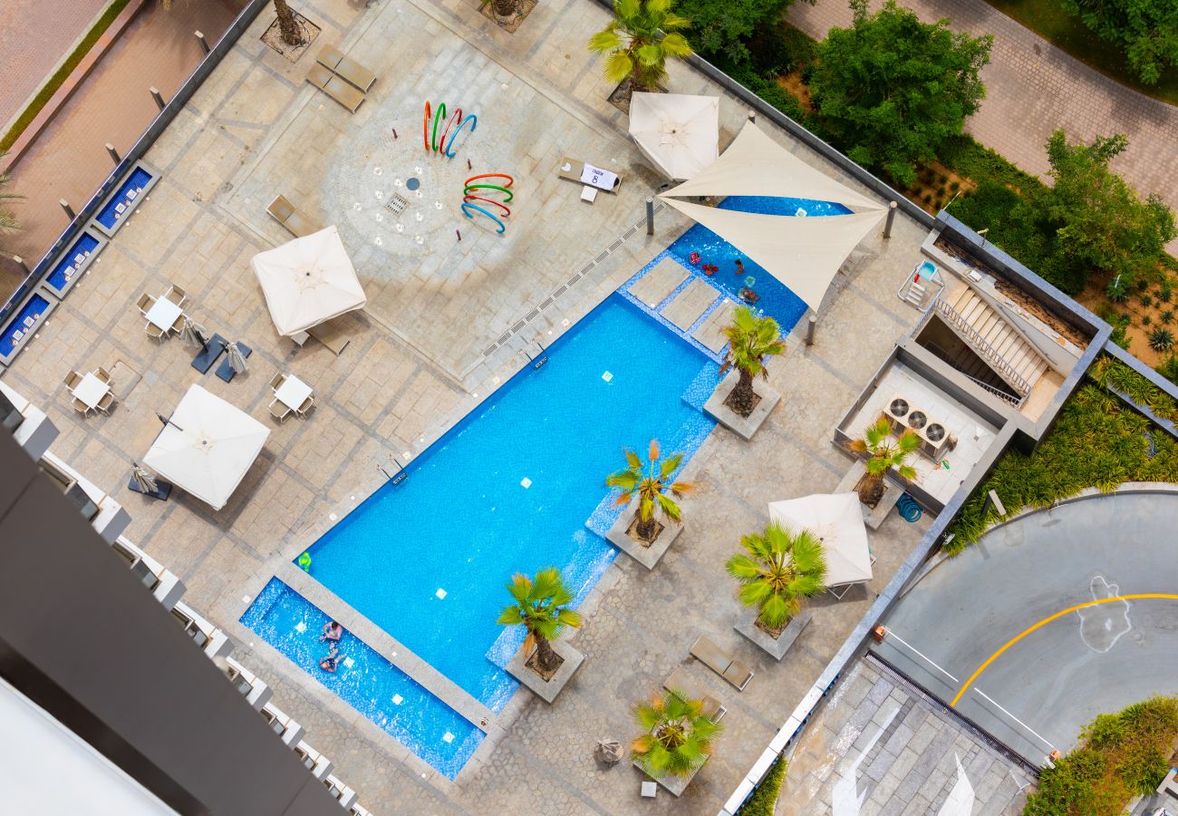 Apartment in Dubai - Extravagant Apartment with Pleasurable Marina Views