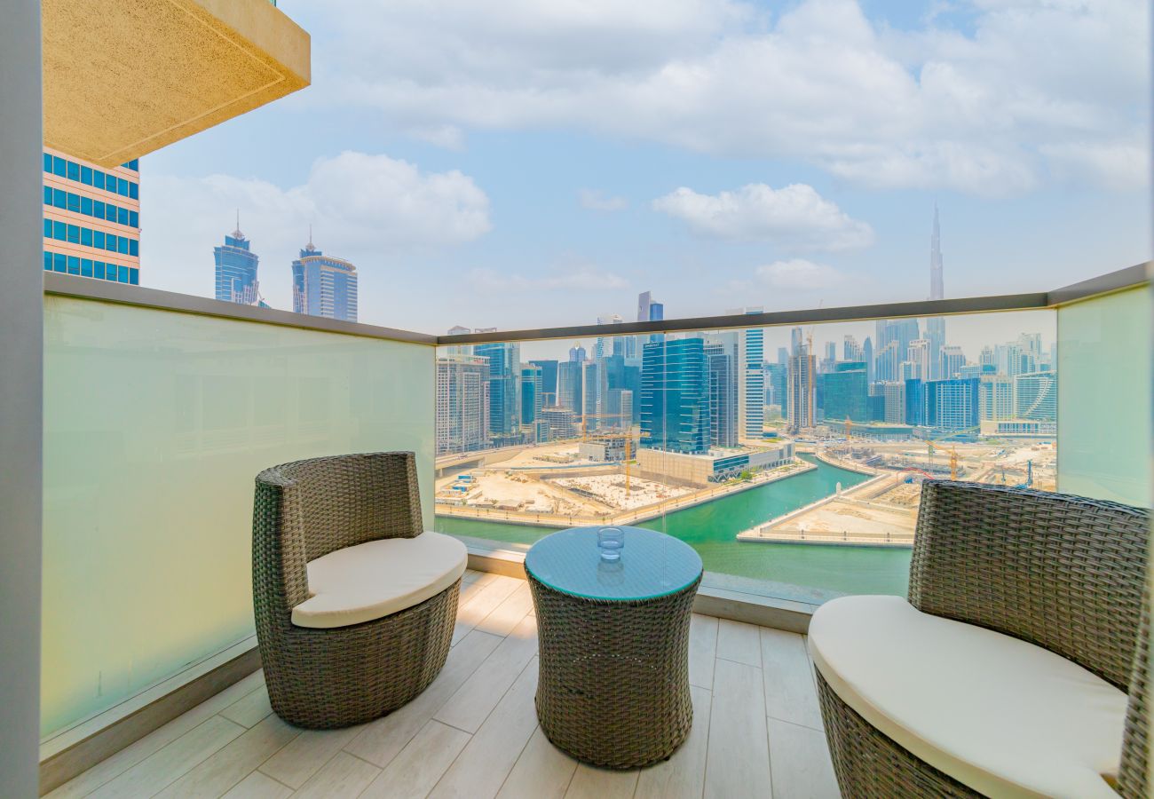 Apartment in Dubai - Amazing Skyscraper 3BR with Burj Khalifa View