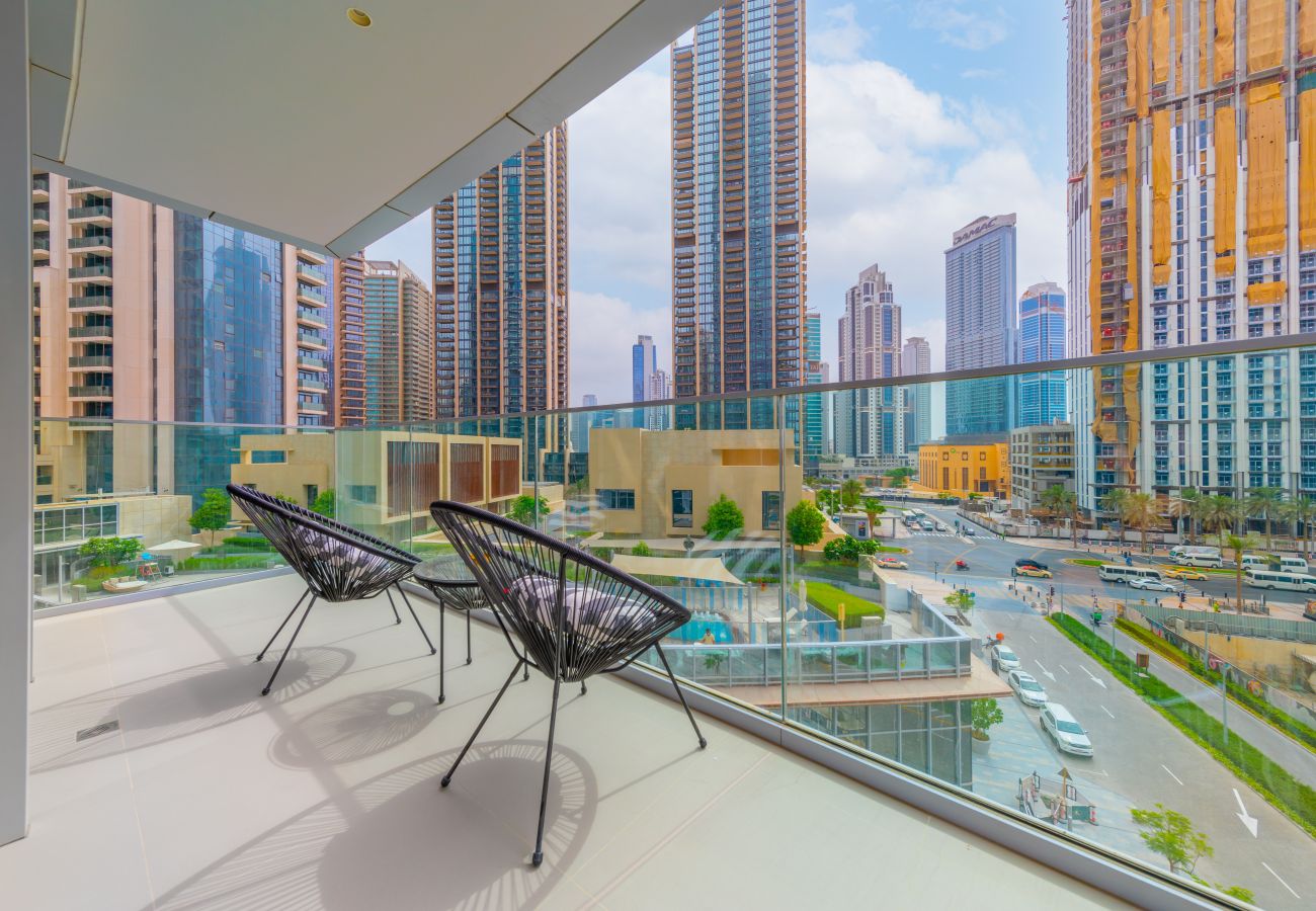 Apartment in Dubai - Charming 2BR Apt at Opera Grand