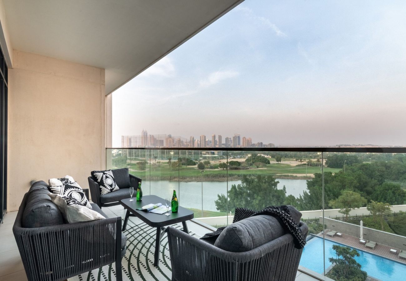 Apartment in Dubai - Magnificent 3BR with Golf Course View