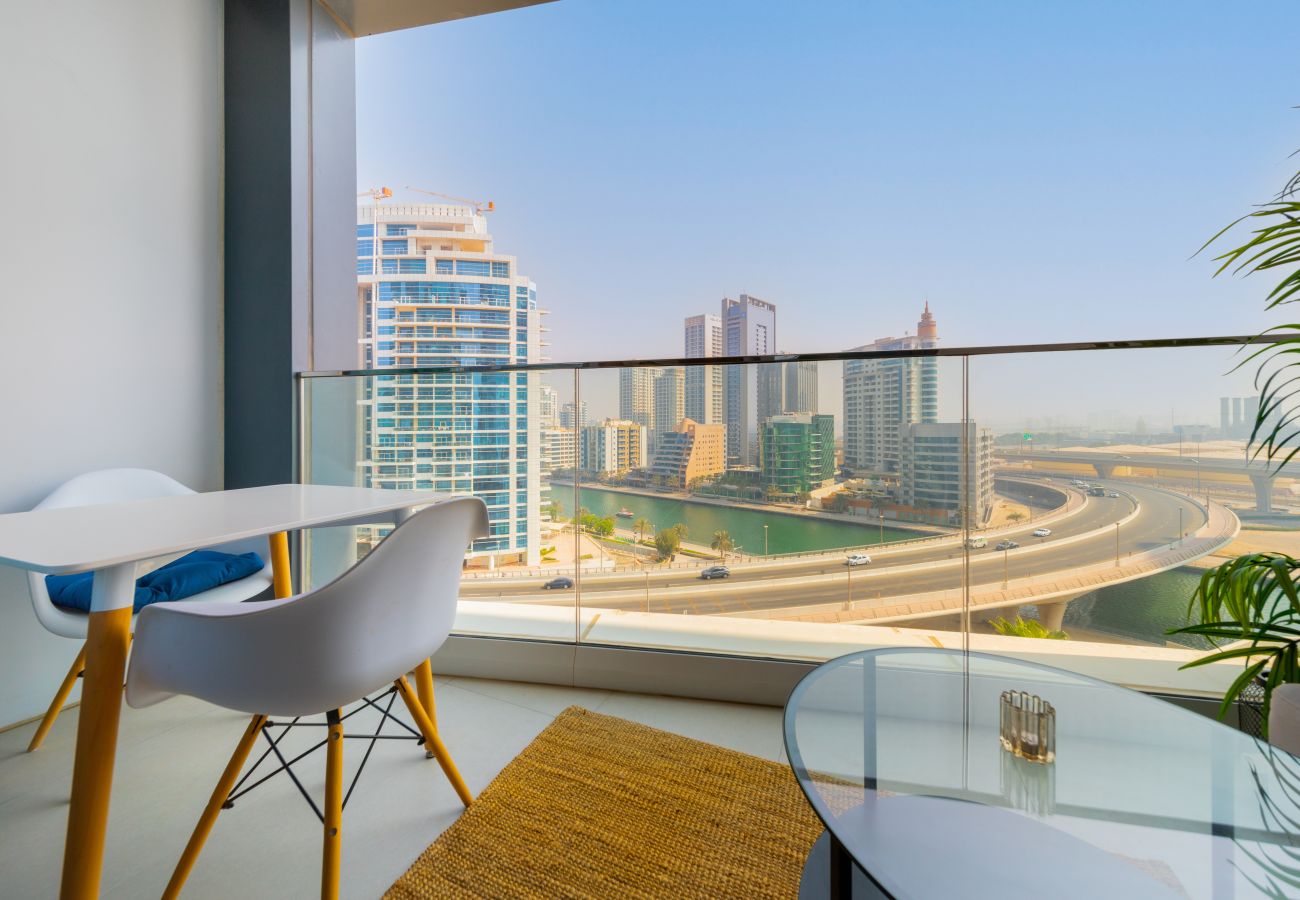 Apartment in Dubai - Marvelous 1BR Apt with Marina View at Address JBR