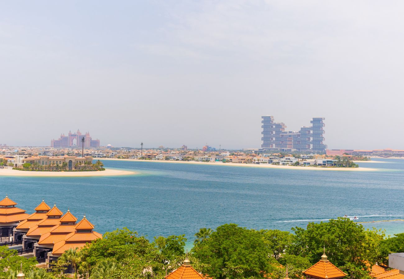 Apartment in Dubai -  Astounding 2BR with Sea View at Anantara The Palm