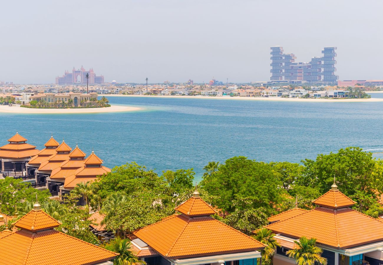 Apartment in Dubai -  Astounding 2BR with Sea View at Anantara The Palm