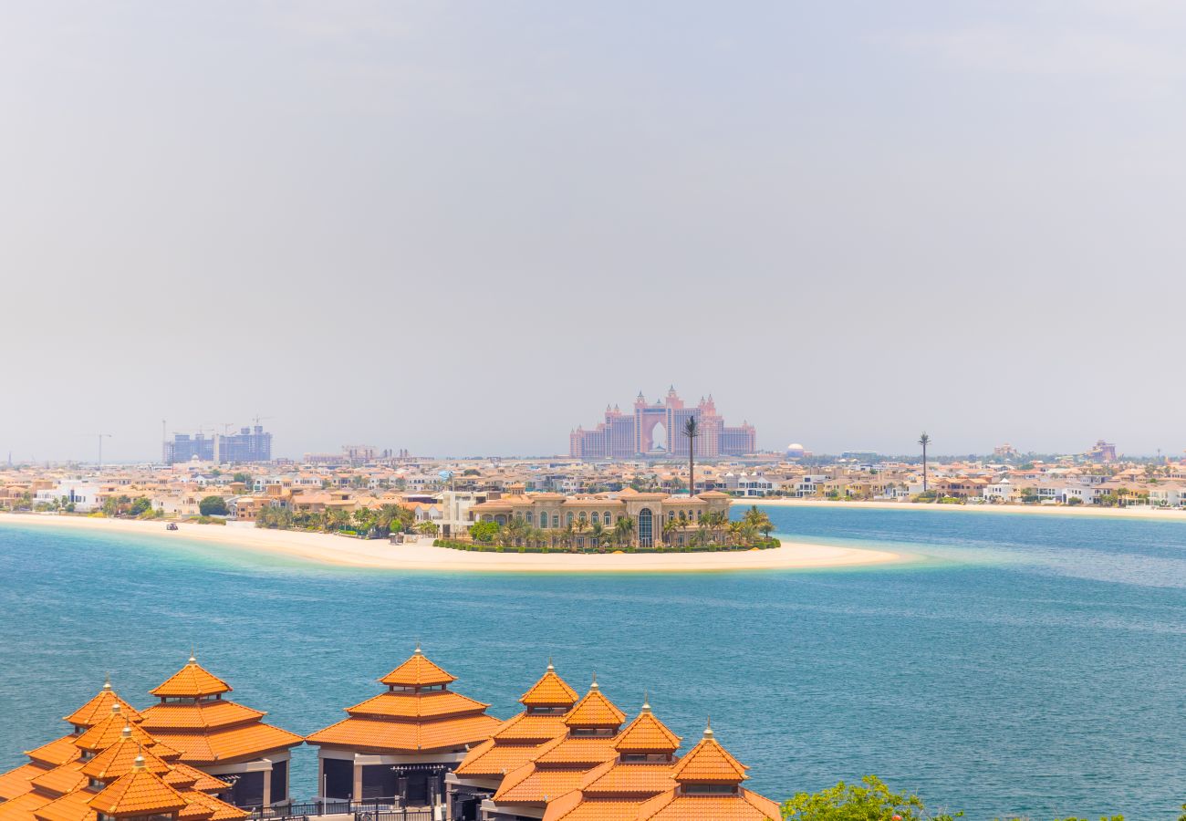 Apartment in Dubai -  Astounding 2BR with Sea View at Anantara The Palm