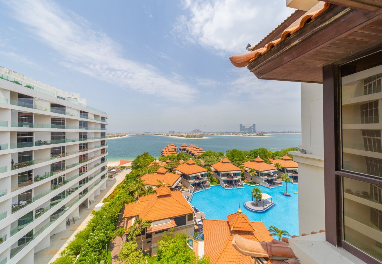 Apartment in Dubai -  Astounding 2BR with Sea View at Anantara The Palm