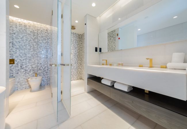 Apartment in Dubai - Amusing 2BR with Sea view at FIVE Palm Apartment in Dubai - Amusing 2BR with Sea view at FIVE Palm