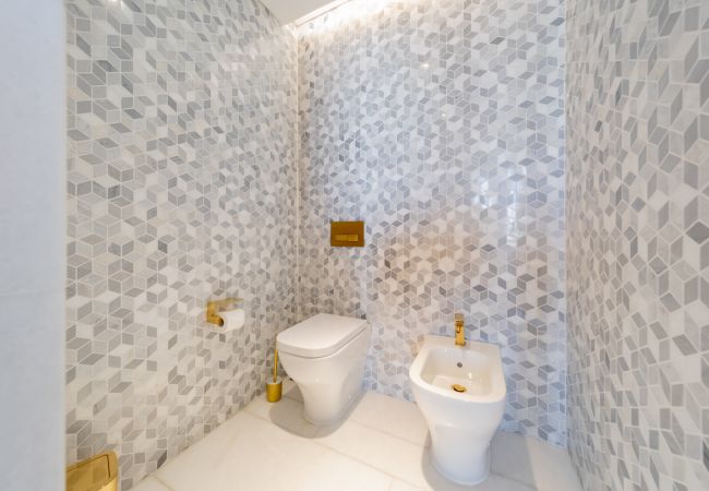 Apartment in Dubai - Amusing 2BR with Sea view at FIVE Palm Apartment in Dubai - Amusing 2BR with Sea view at FIVE Palm