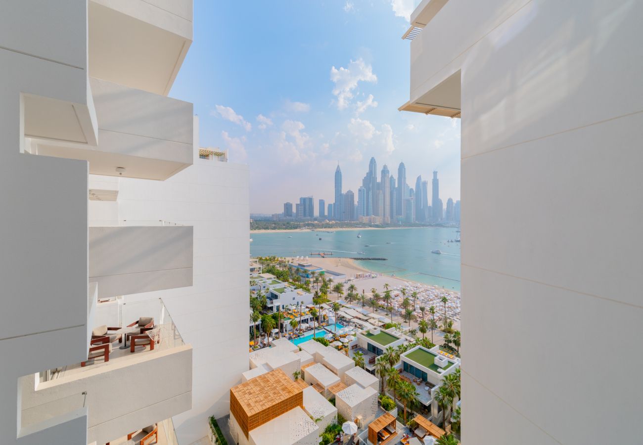 Apartment in Dubai - Premium 2BR Apt at FIVE Palm Residences