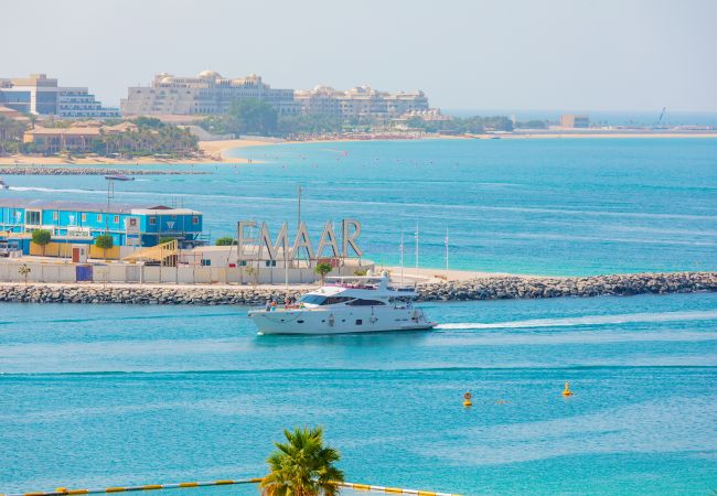 Apartment in Dubai - Astounding 1BR Apartment with Sea View Apartment in Dubai - Astounding 1BR Apartment with Sea View