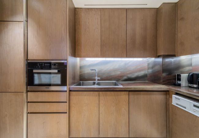 Apartment in Dubai - Astounding 1BR Apartment with Sea View Apartment in Dubai - Astounding 1BR Apartment with Sea View