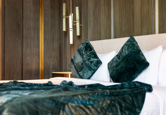 Apartment in Dubai - Astounding 1BR Apartment with Sea View Apartment in Dubai - Astounding 1BR Apartment with Sea View