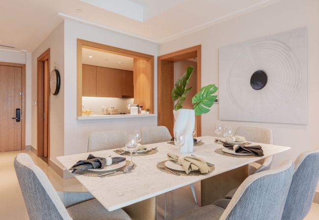 Apartment in Dubai - Exquisite 3BR Apt with Burj Khalifa view Apartment in Dubai - Exquisite 3BR Apt with Burj Khalifa view