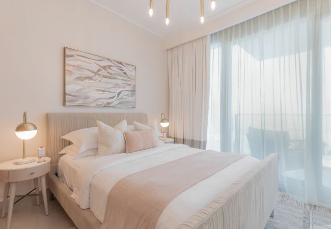 Apartment in Dubai - Exquisite 3BR Apt with Burj Khalifa view Apartment in Dubai - Exquisite 3BR Apt with Burj Khalifa view