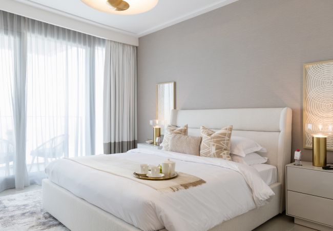 Apartment in Dubai - Exquisite 3BR Apt with Burj Khalifa view Apartment in Dubai - Exquisite 3BR Apt with Burj Khalifa view