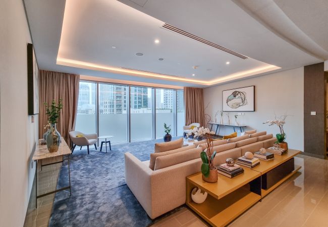 Apartment in Dubai - Exquisite 3BR Apt with Burj Khalifa view Apartment in Dubai - Exquisite 3BR Apt with Burj Khalifa view
