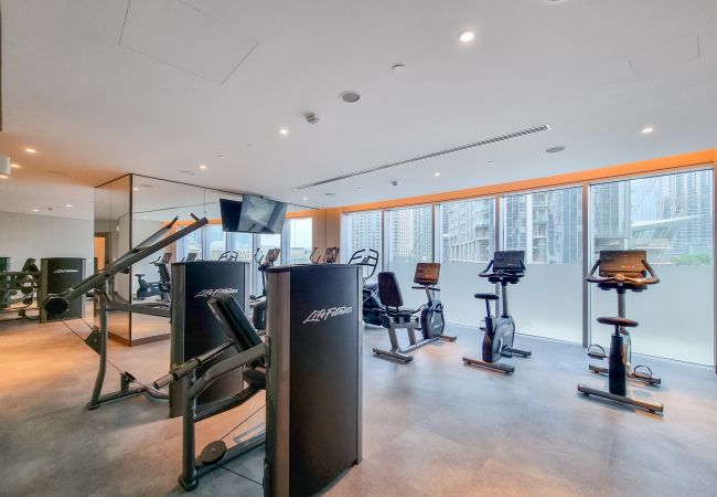 Apartment in Dubai - Exquisite 3BR Apt with Burj Khalifa view Apartment in Dubai - Exquisite 3BR Apt with Burj Khalifa view