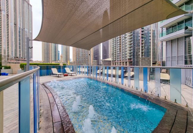 Apartment in Dubai - Exquisite 3BR Apt with Burj Khalifa view Apartment in Dubai - Exquisite 3BR Apt with Burj Khalifa view