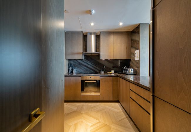 Apartment in Dubai - Fascinating 1BR with Burj Arab View at FIVE Palm Apartment in Dubai - Fascinating 1BR with Burj Arab View at FIVE Palm
