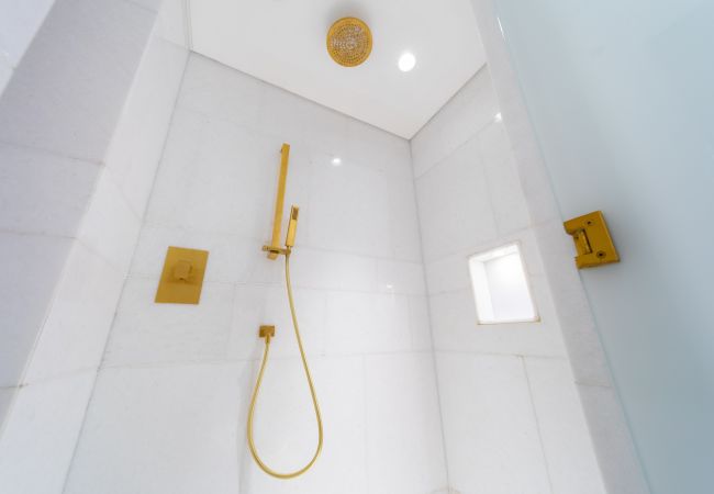 Apartment in Dubai - Fascinating 1BR with Burj Arab View at FIVE Palm Apartment in Dubai - Fascinating 1BR with Burj Arab View at FIVE Palm