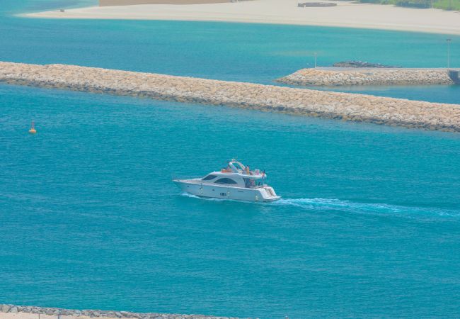 Apartment in Dubai - Fascinating 1BR with Burj Arab View at FIVE Palm Apartment in Dubai - Fascinating 1BR with Burj Arab View at FIVE Palm