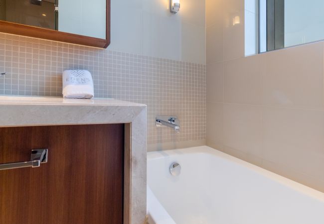 Apartment in Dubai - Exquisite 2BR Apt w/ Burj Khalifa & Fountain View Apartment in Dubai - Exquisite 2BR Apt w/ Burj Khalifa & Fountain View