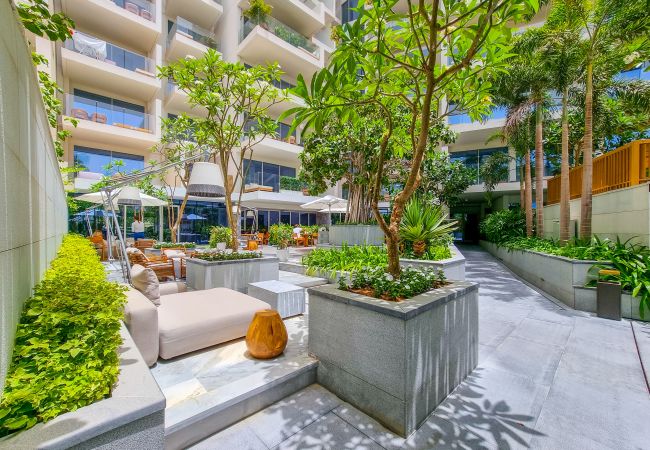 Apartment in Dubai - Spectacular 1BR Apt at FIVE Palm W/ Sea View Apartment in Dubai - Spectacular 1BR Apt at FIVE Palm W/ Sea View