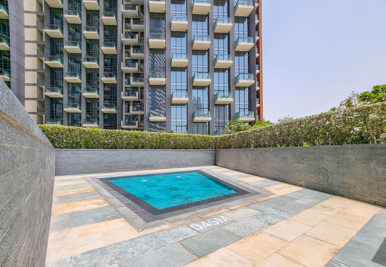 Apartment in Dubai - Stylish 2BR Apt w/ Exquisite View