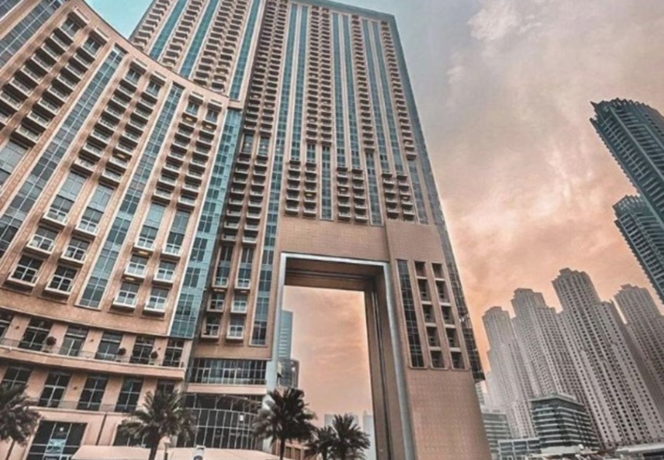 Apartment in Dubai - Extravagant 1BR at JW Marriott Marina Residences