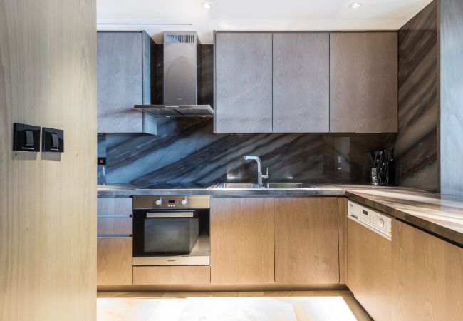 Apartment in Dubai - Astonishing 1BR Apt with Sea View Apartment in Dubai - Astonishing 1BR Apt with Sea View