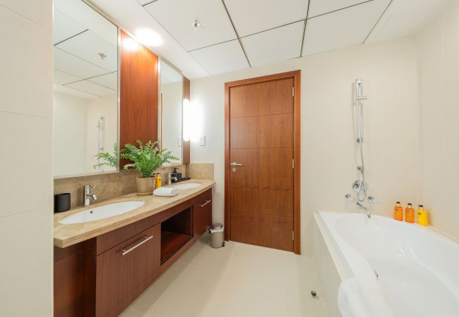 Apartment in Dubai - Tremendous 2BR Apt at Downtown Dubai Apartment in Dubai - Tremendous 2BR Apt at Downtown Dubai