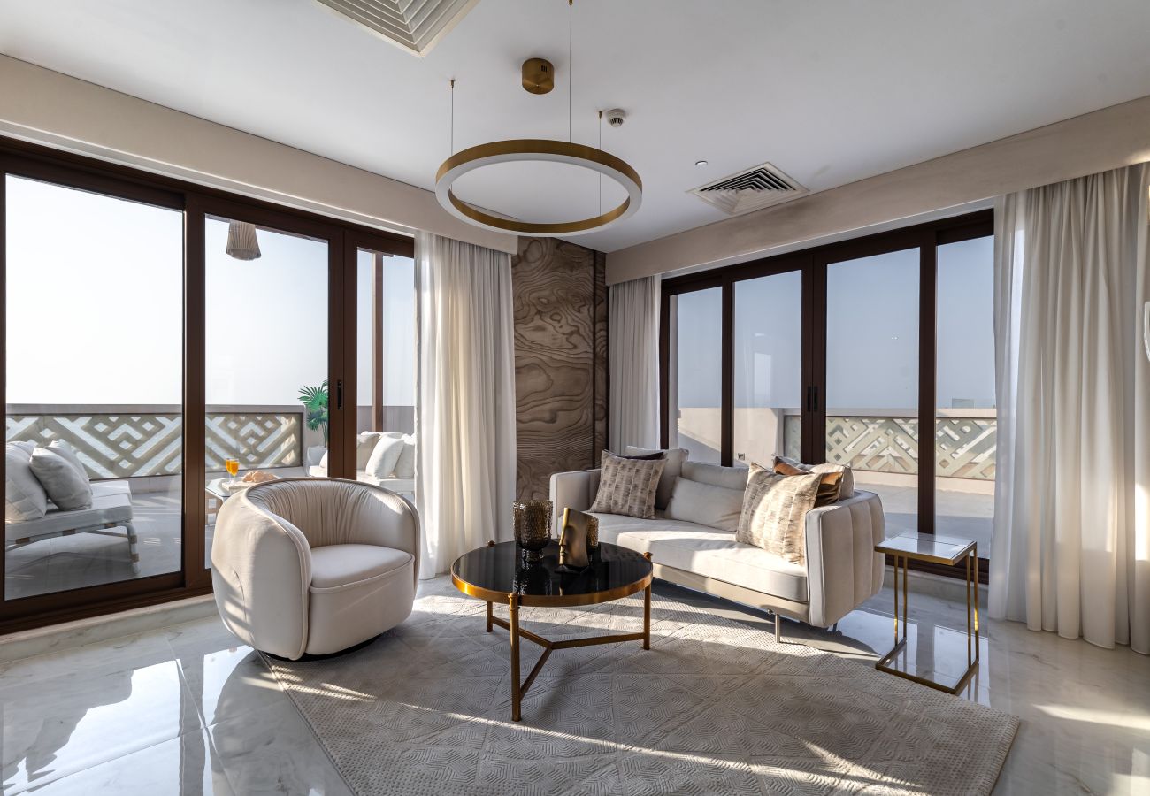 Apartment in Dubai - Startling 4BR Villa With Sea View