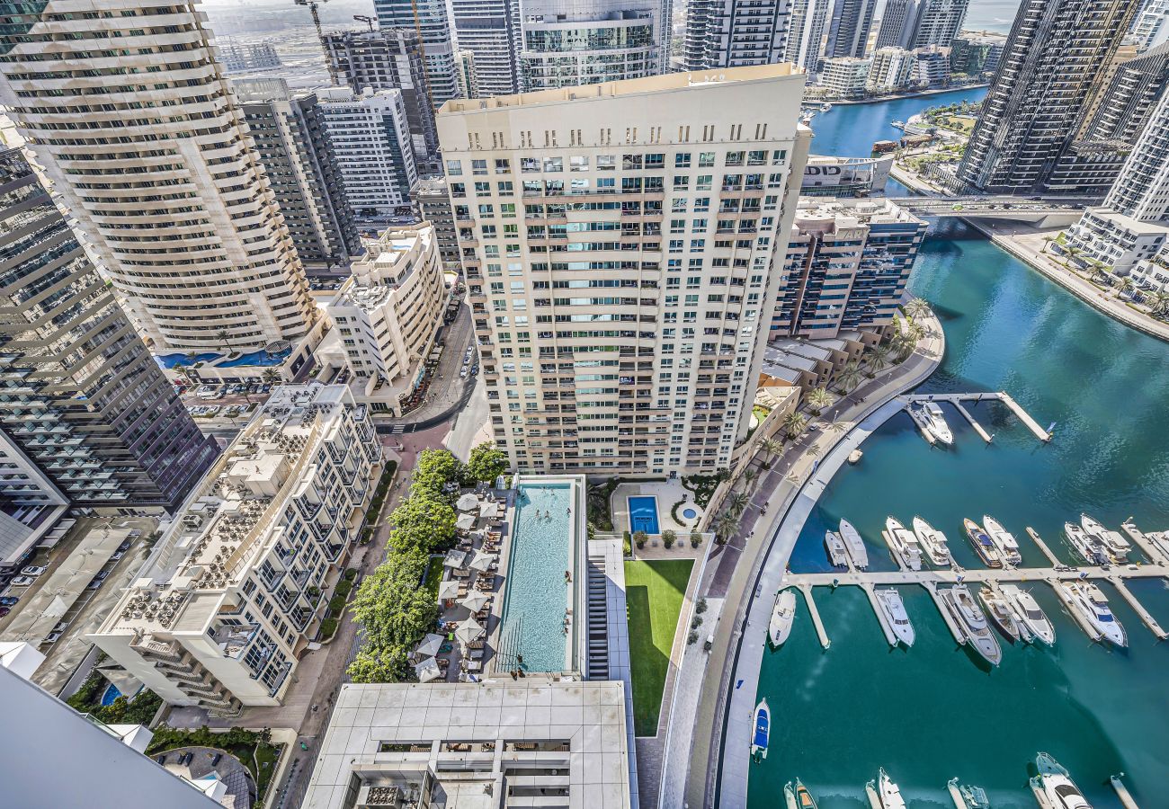 Apartment in Dubai - Dazzling 2BR Apt at VIDA Marina Residences