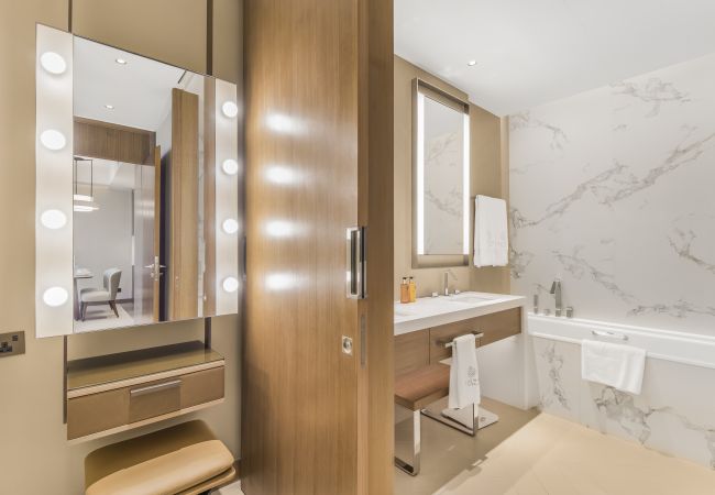 Apartment in Dubai - Chic 1BR Apt at Address Dubai Opera Residences Apartment in Dubai - Chic 1BR Apt at Address Dubai Opera Residences