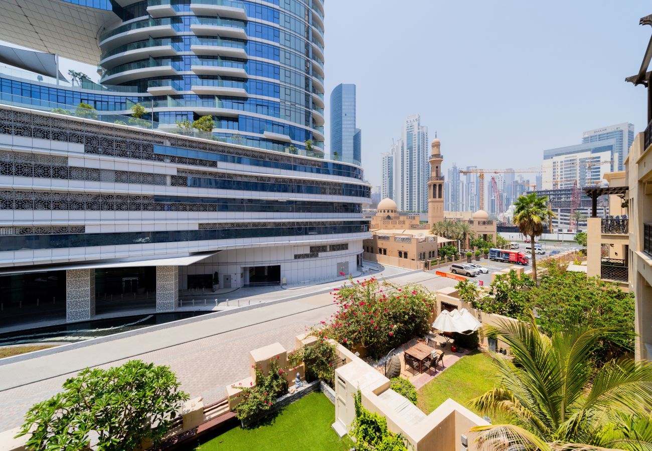 Apartment in Dubai - Exquisite 1BR Apt in Downtown Dubai
