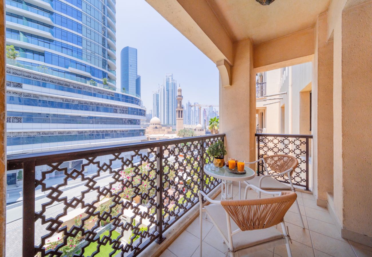 Apartment in Dubai - Exquisite 1BR Apt in Downtown Dubai