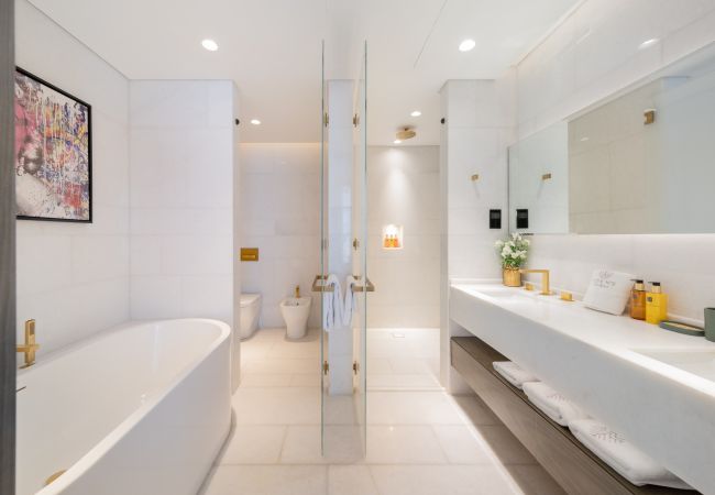 Apartment in Dubai - Extravagant 2BR Apt at FIVE Palm w/Sea View Apartment in Dubai - Extravagant 2BR Apt at FIVE Palm w/Sea View