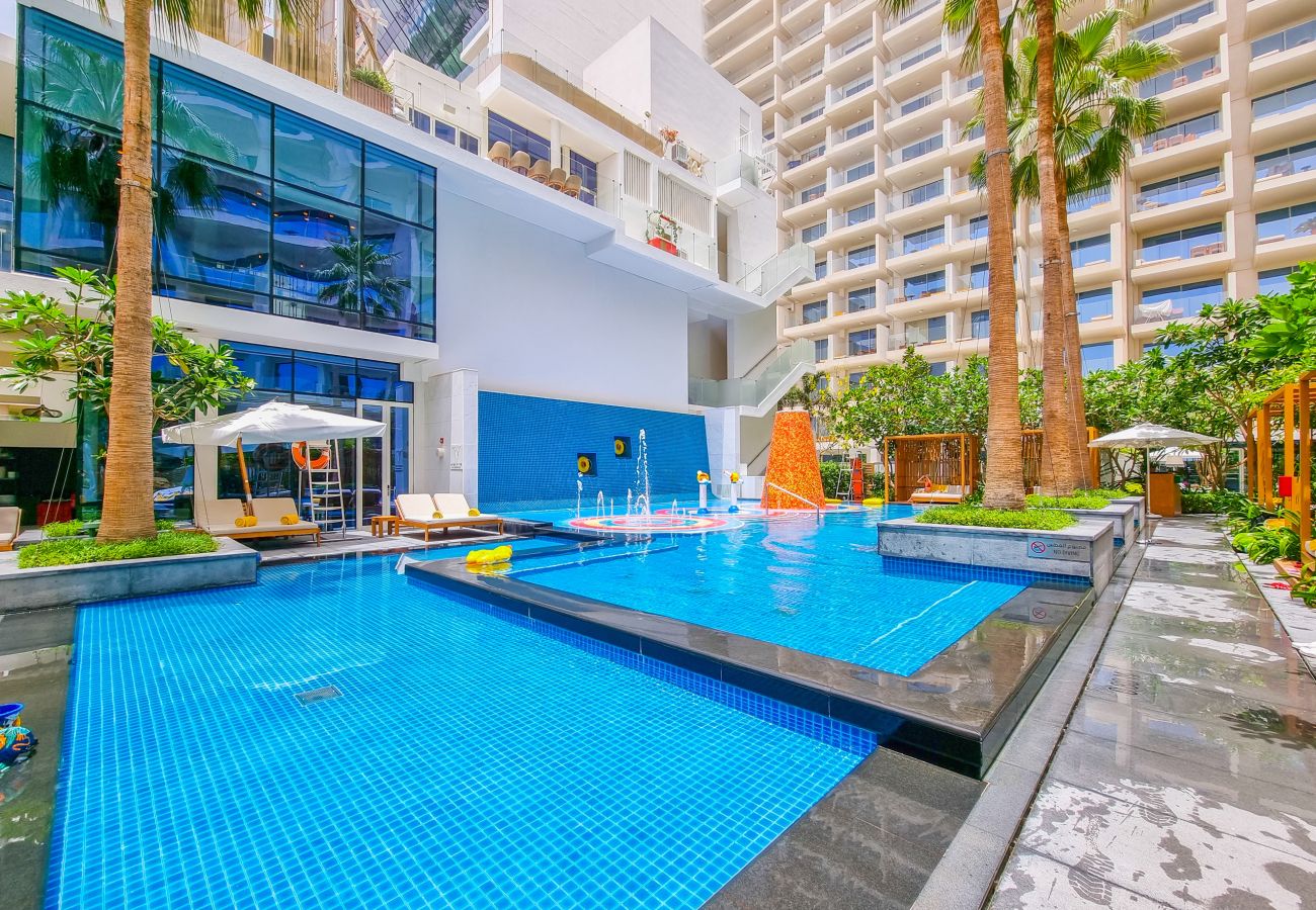 Apartment in Dubai - Extravagant 2BR Apt at FIVE Palm w/Sea View