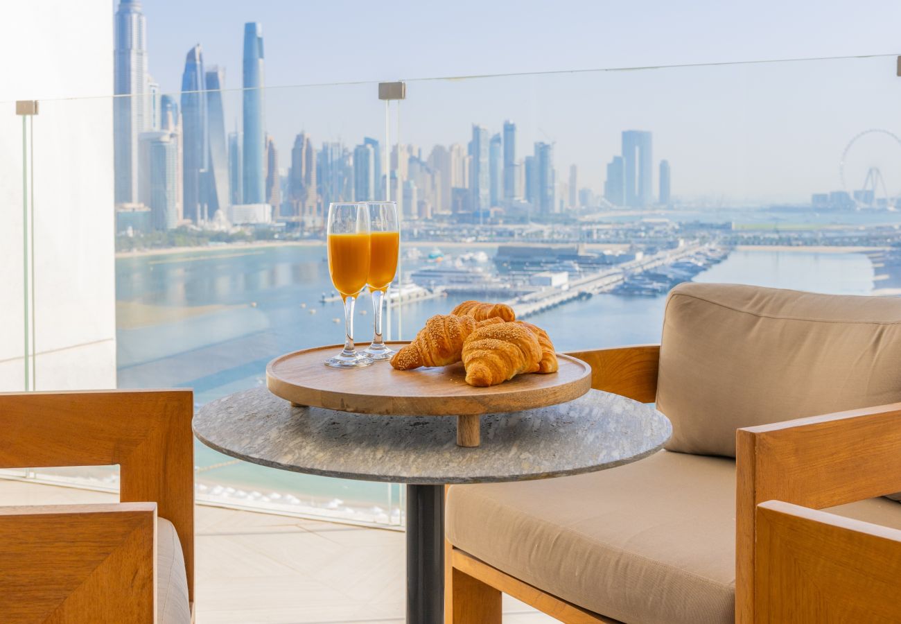 Apartment in Dubai - Extravagant 2BR Apt at FIVE Palm w/Sea View