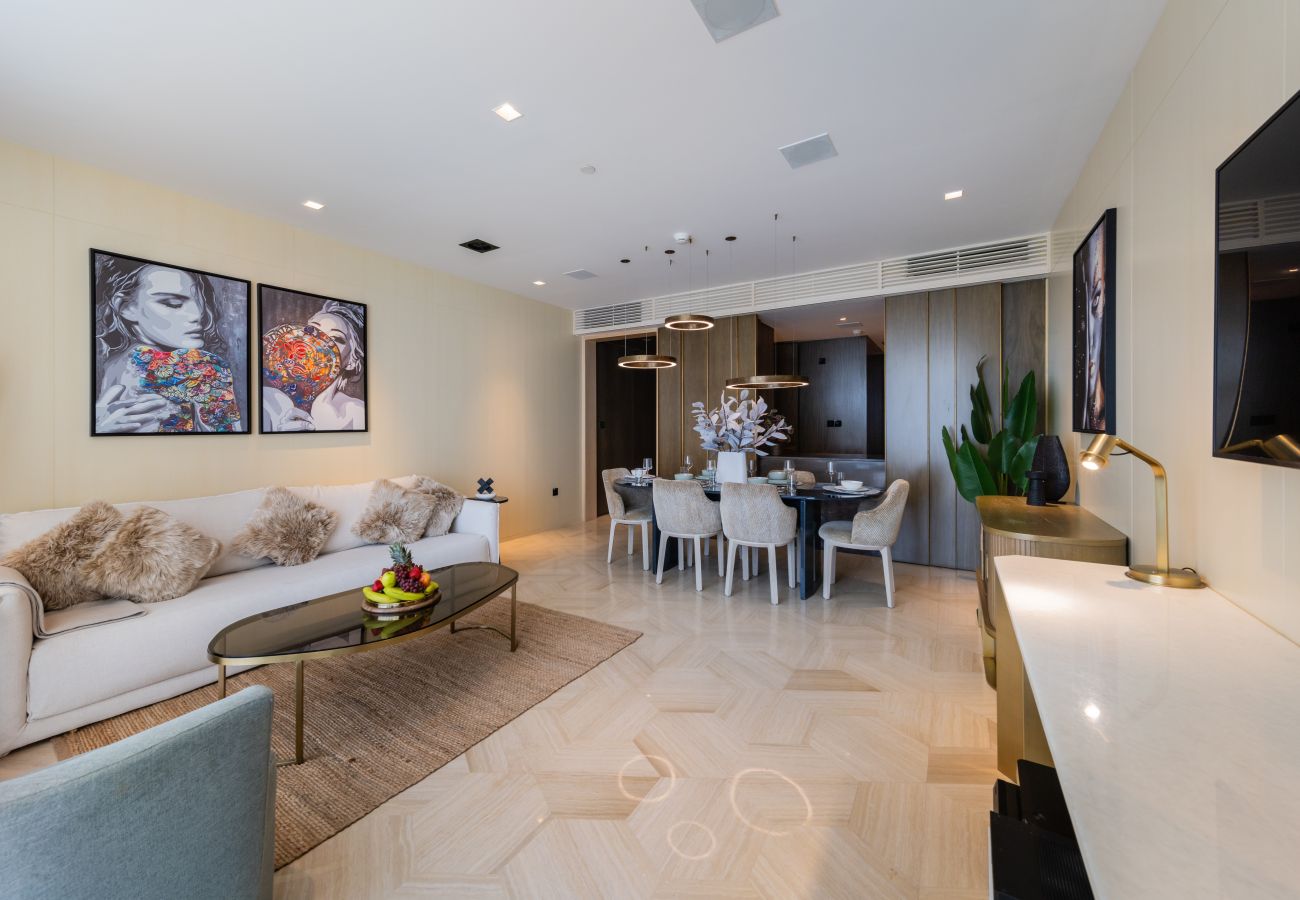 Apartment in Dubai - Extravagant 2BR Apt at FIVE Palm w/Sea View