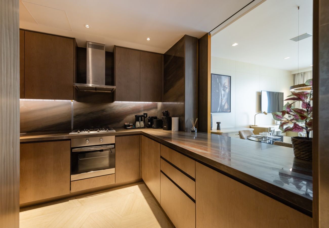Apartment in Dubai - Extravagant 2BR Apt at FIVE Palm w/Sea View