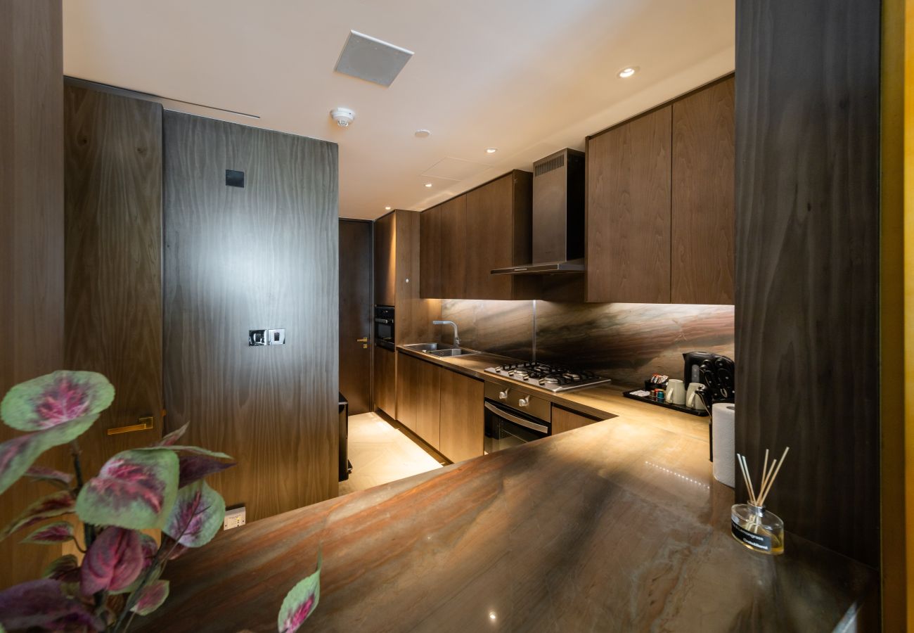 Apartment in Dubai - Extravagant 2BR Apt at FIVE Palm w/Sea View