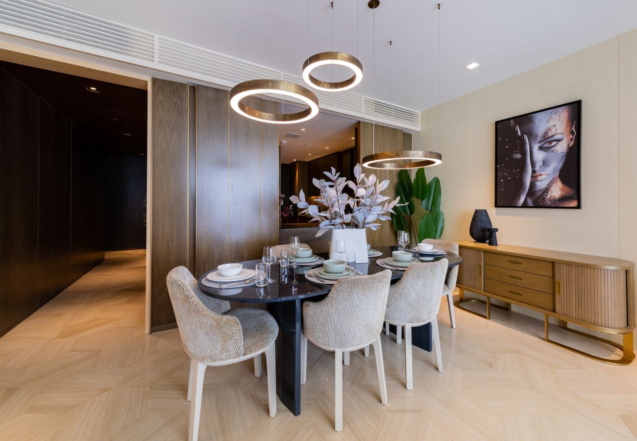 Apartment in Dubai - Extravagant 2BR Apt at FIVE Palm w/Sea View