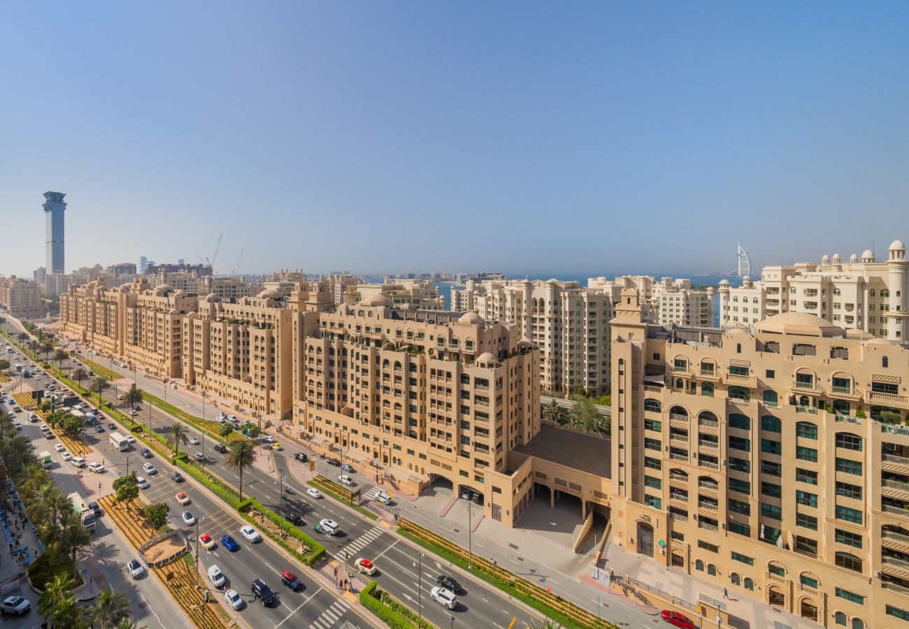 Apartment in Dubai - Extravagant 2BR Apt at FIVE Palm w/Sea View