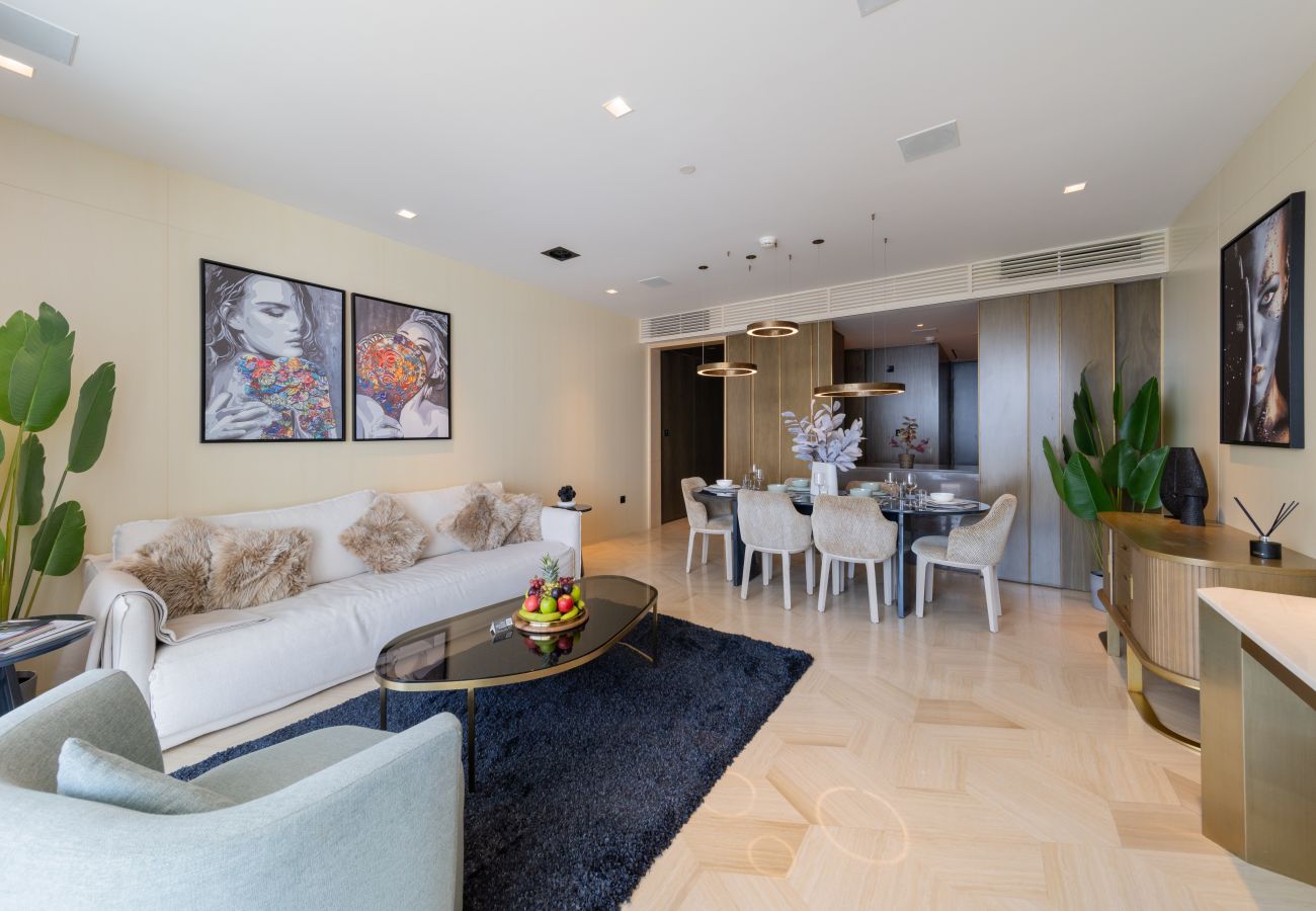 Apartment in Dubai - Extravagant 2BR Apt at FIVE Palm w/Sea View