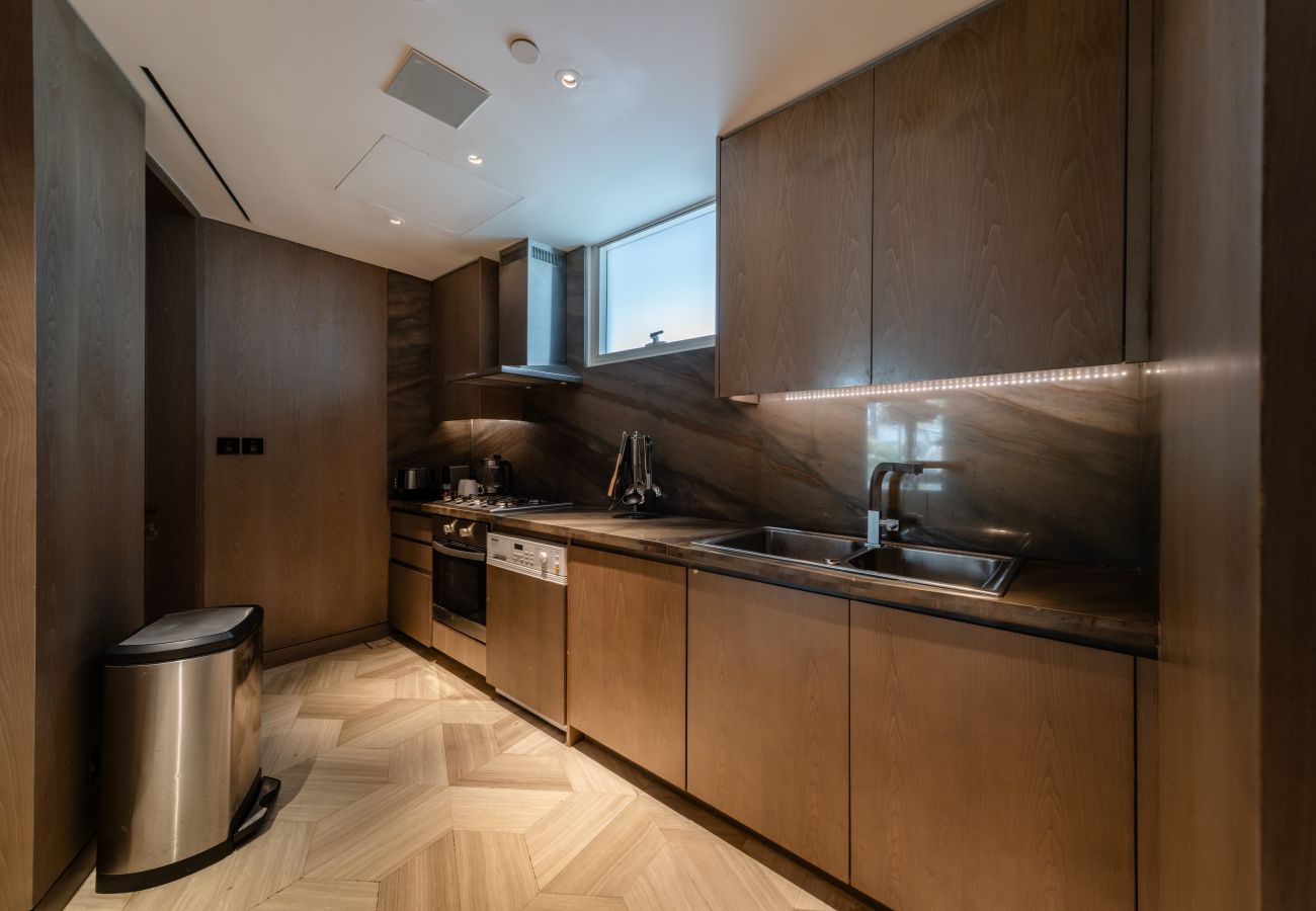 Apartment in Dubai - Startling 2BR Apt at FIVE Palm Residences
