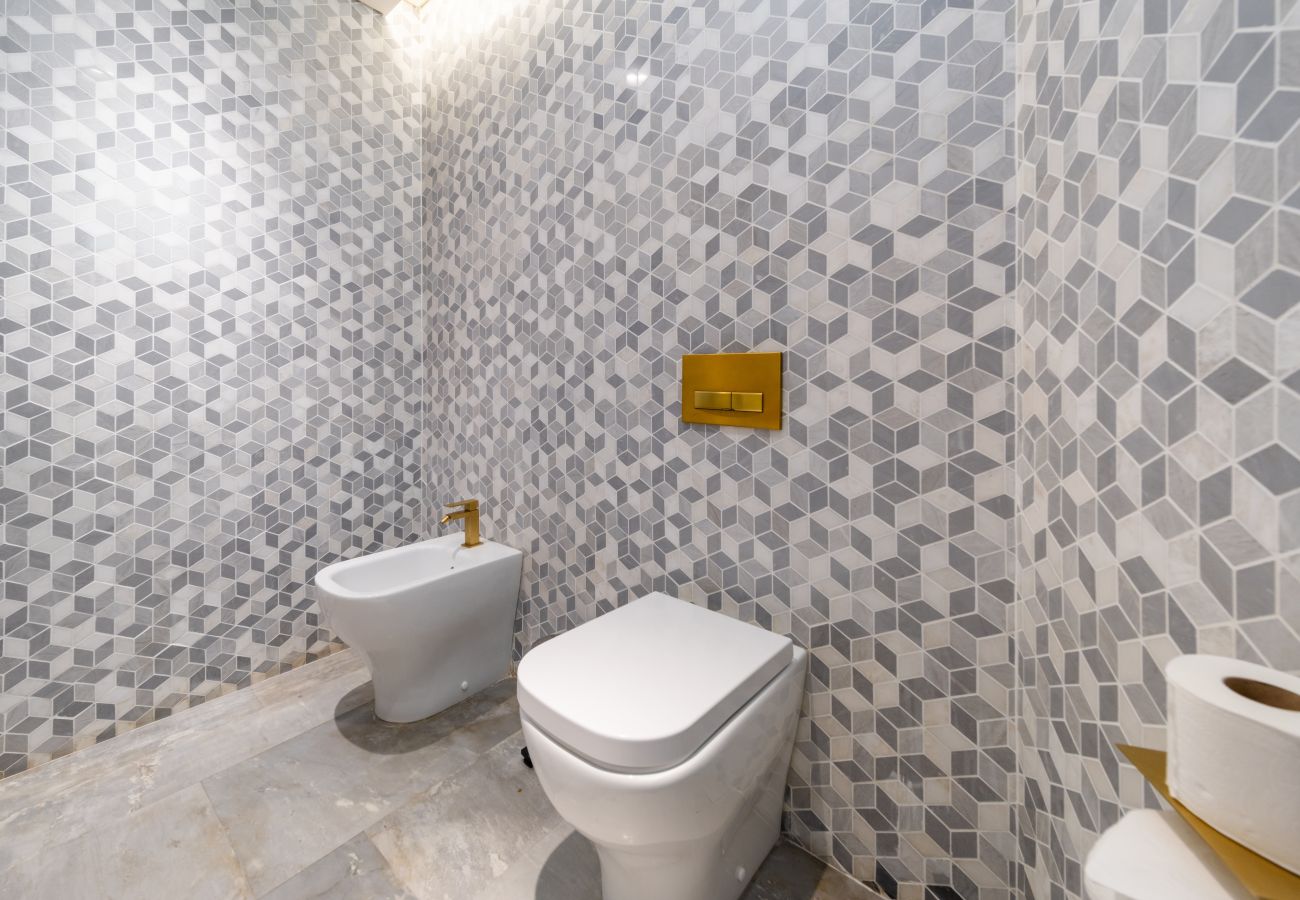Apartment in Dubai - Startling 2BR Apt at FIVE Palm Residences
