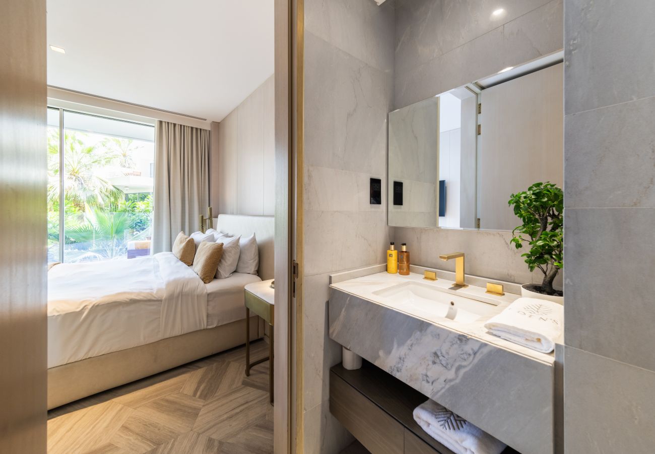 Apartment in Dubai - Startling 2BR Apt at FIVE Palm Residences