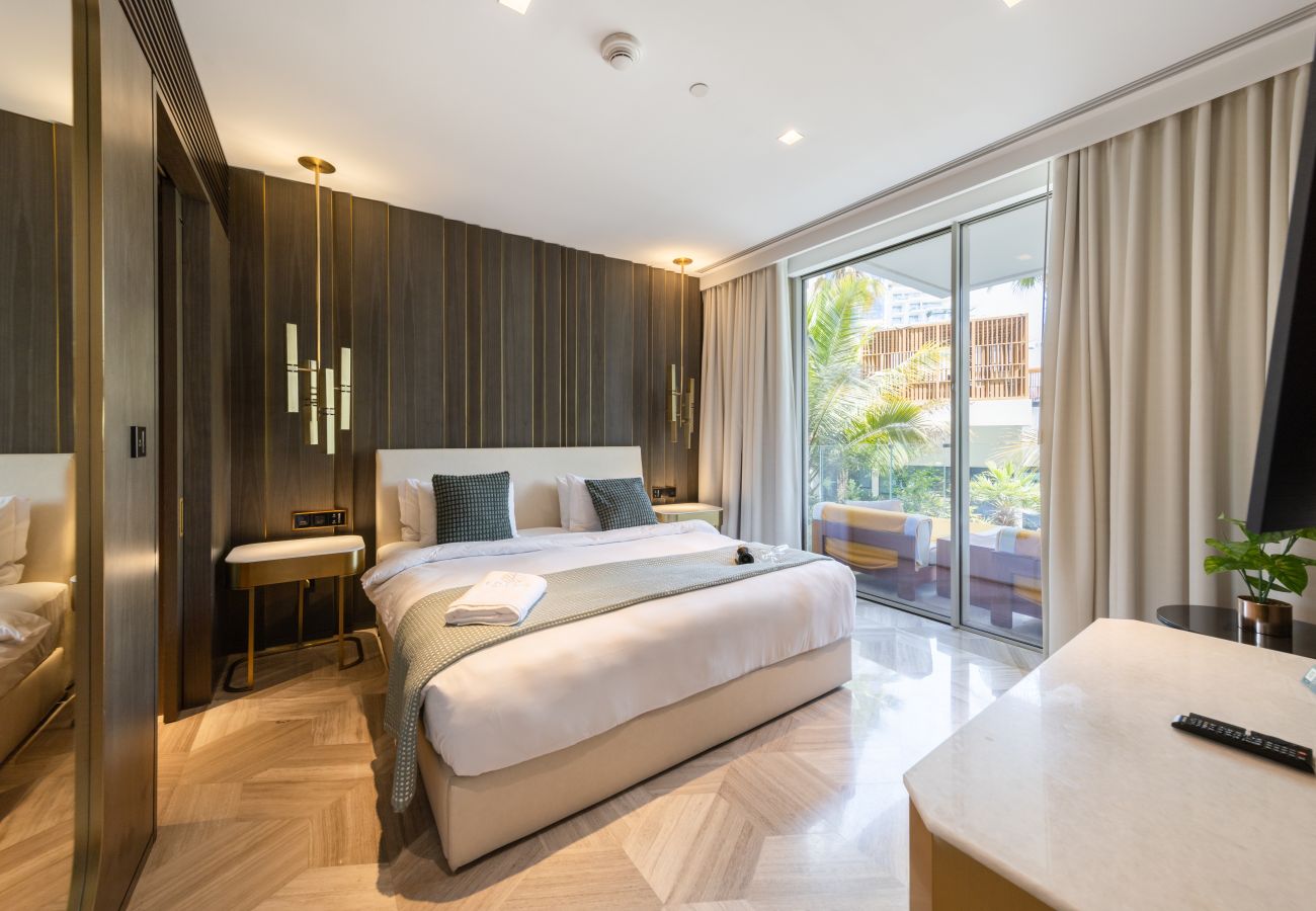 Apartment in Dubai - Startling 2BR Apt at FIVE Palm Residences