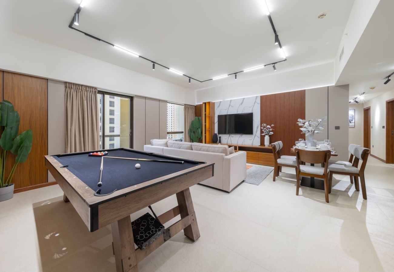 Apartment in Dubai - Dazzling 2BR Apt w/Beach Access at JBR