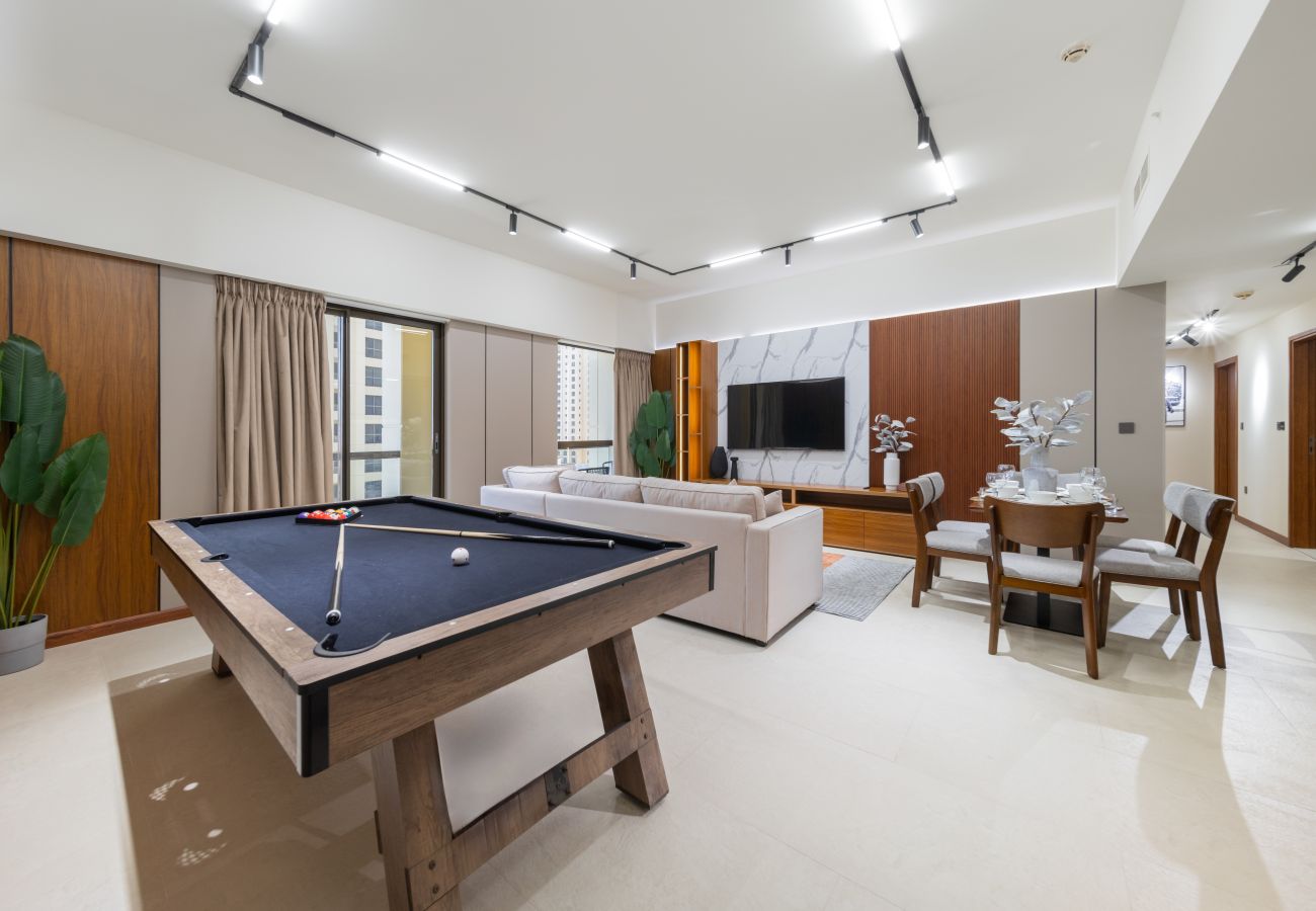 Apartment in Dubai - Dazzling 2BR Apt w/Beach Access at JBR
